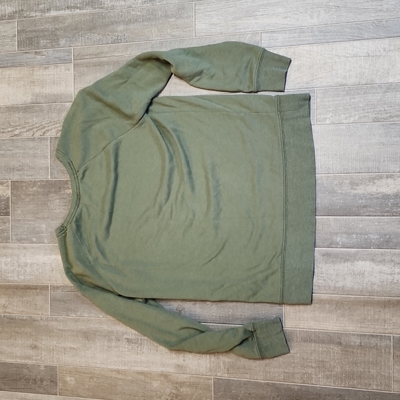Old Navy brand sweatshirt - Picture 7 of 7